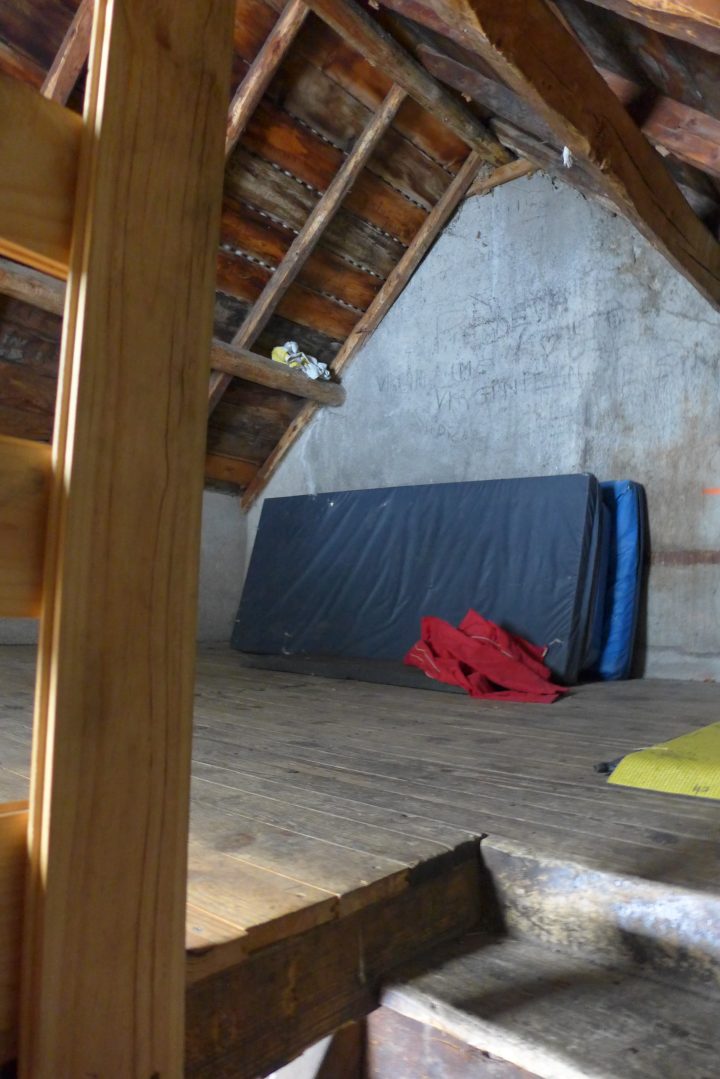 Cabane de l'Etang d'Araing