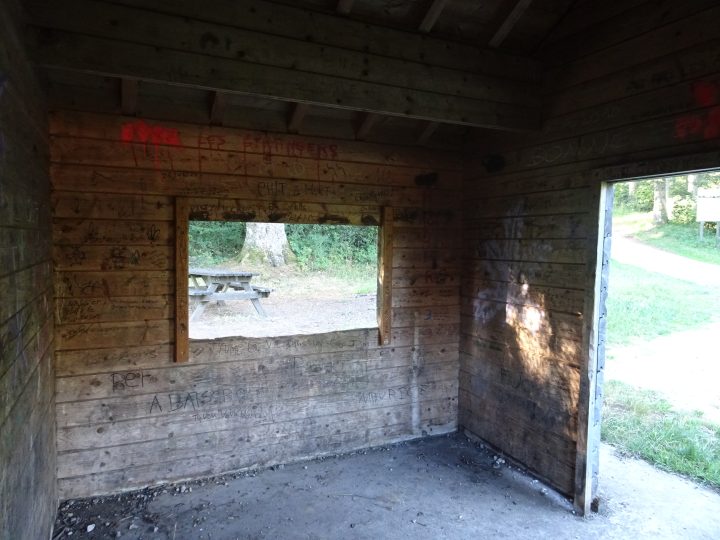Cabane du petit bois