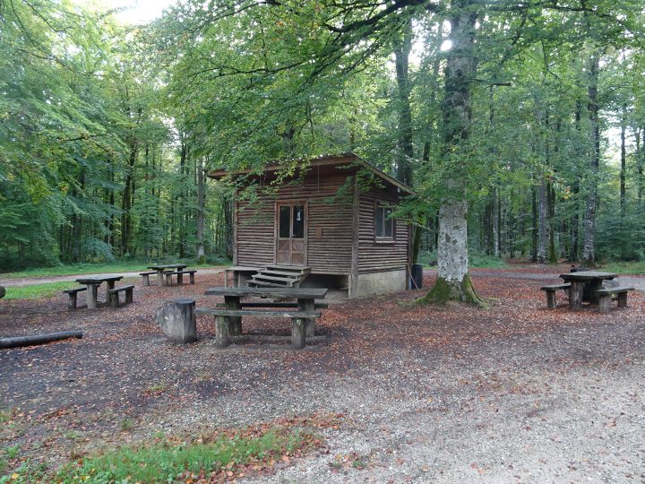Cabane de la hêtraie du Barbeau