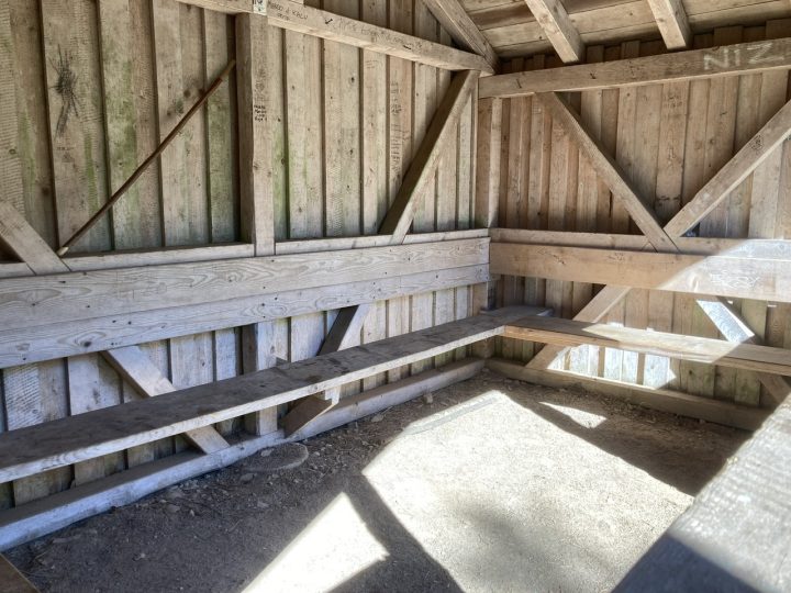 Weisslannenhöhe Schutzhütte