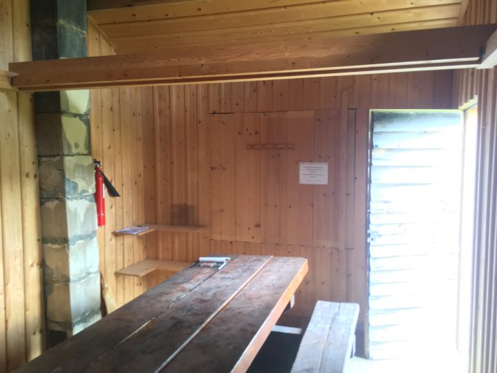 Cabane du Mont Châteleu