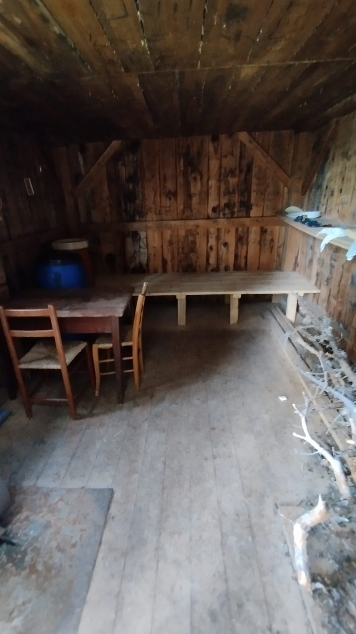 Deuxième cabane de Rima (?)