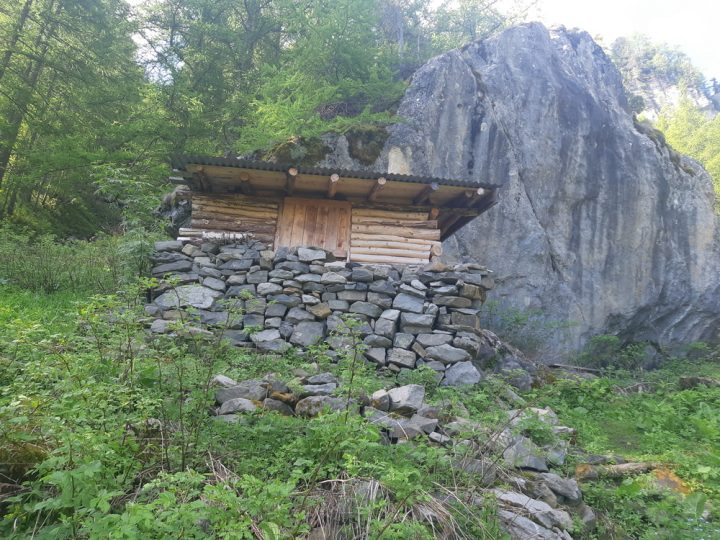 Cabane de Pré la Pierre