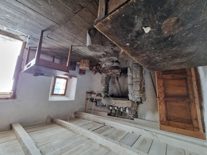 Cabane de Plan-Bas