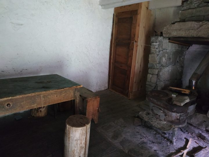 Cabane de Plan-Bas