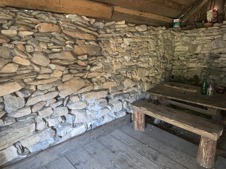Cabane de Ménil