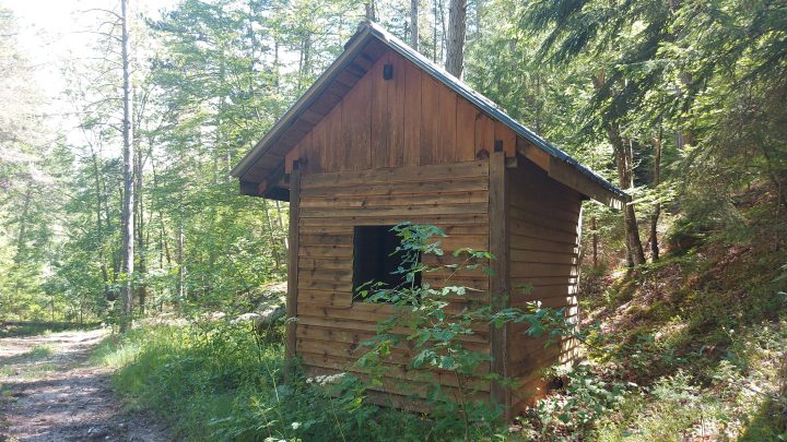 Cabane du ruisseau des Achards