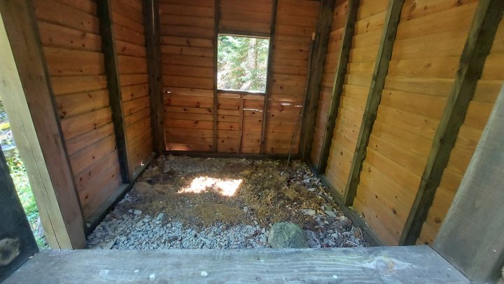 Cabane du ruisseau des Achards