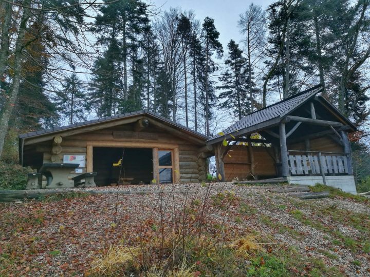 Cabane forestière la Rochatte