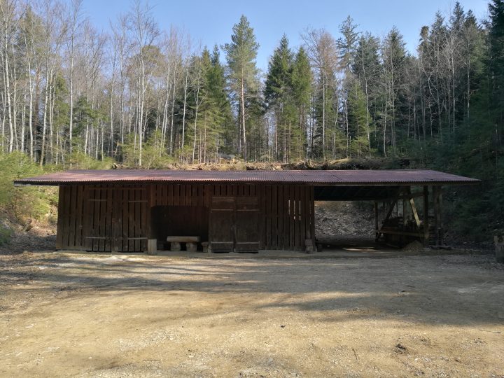 Gelterkinder Waldhütte