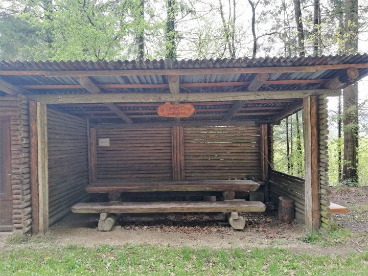 Cabane forestière de Riedes-Dessus