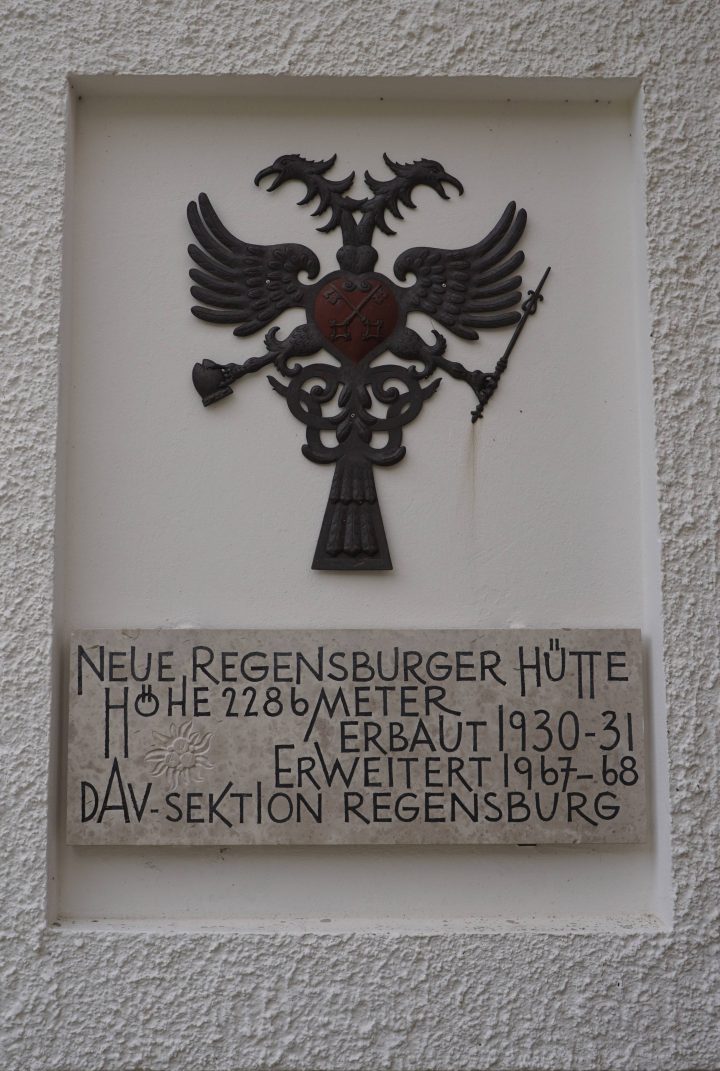 Neue Regensburger Hutte