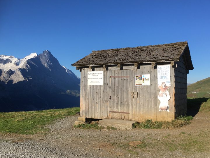 Cabane de "Kuhmatten Scharm"