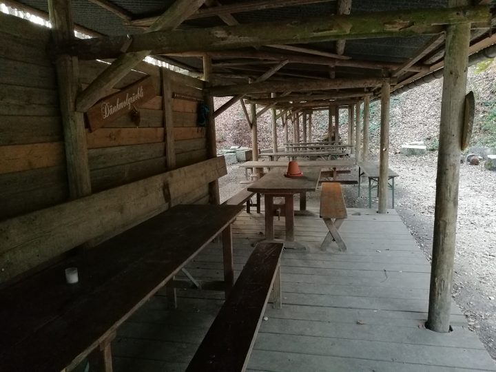 Unterstand Dänkmolgrüebli