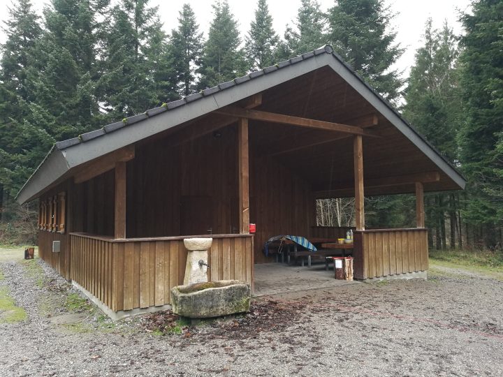 Waldhütte Oberhofen AG