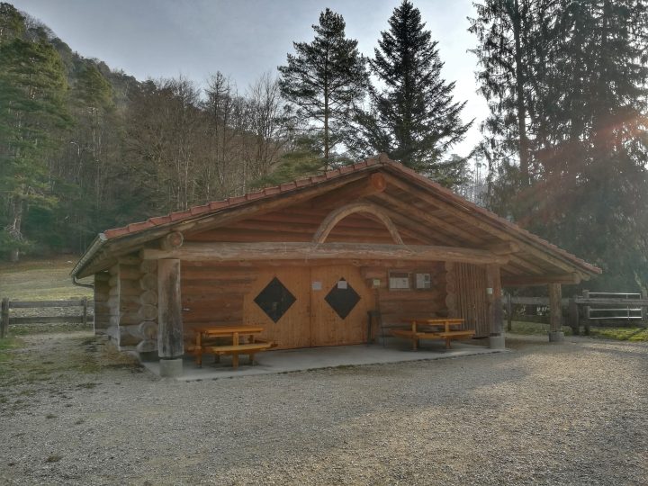 Cabane forestière Le Bezout