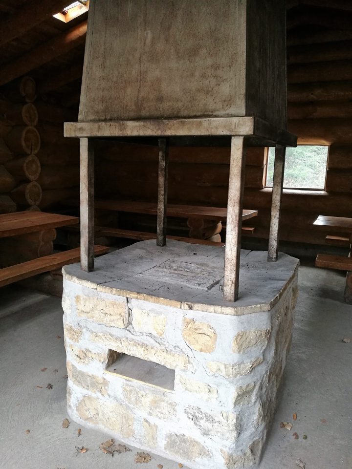 Cabane forestière les Ronds Prérats