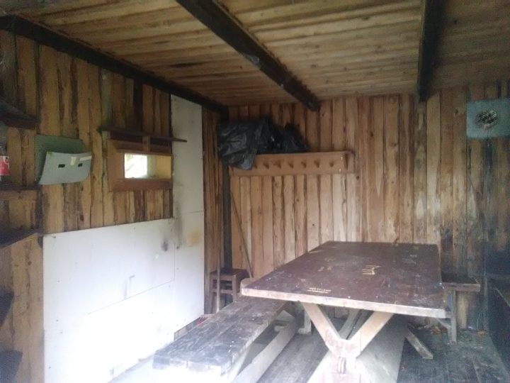 Cabane d'Entreroche de Moron