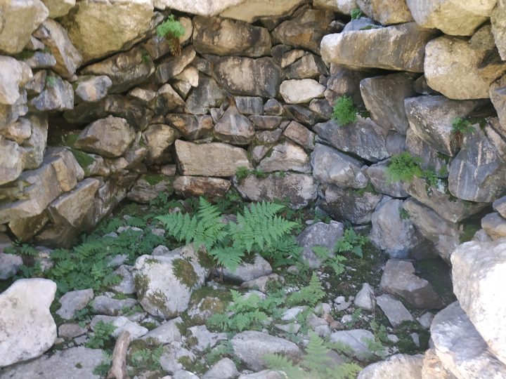 Les Six Cabanes