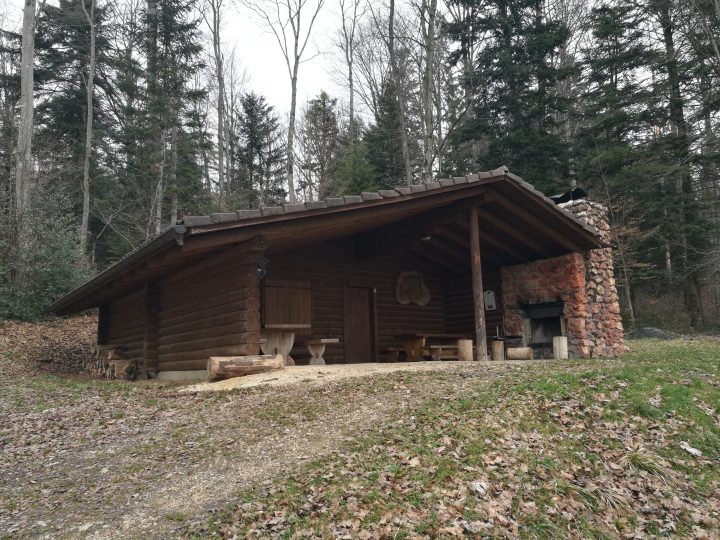 Forsthütte Burgerkorporation Röschenz