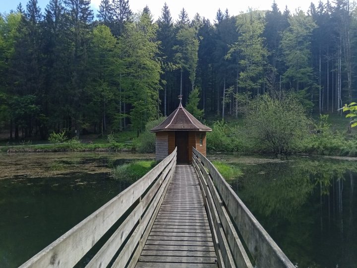 Kiosque de l'étang Saint-Jean